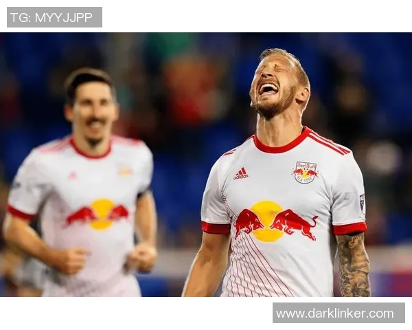 休斯顿迪纳摩与纽约红牛比赛结果分析及精彩瞬间回顾