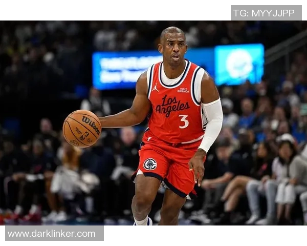 克里斯保罗:从控卫之王到NBA传奇的辉煌旅程 克里斯保罗:从控卫之王到NBA传奇的辉煌旅程