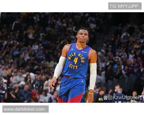 威少2017年季后赛对决勇士的精彩瞬间与历史意义分析