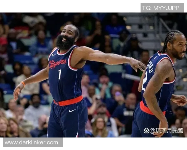 快船与勇士激战四月二十五季后赛精彩对决回顾与分析