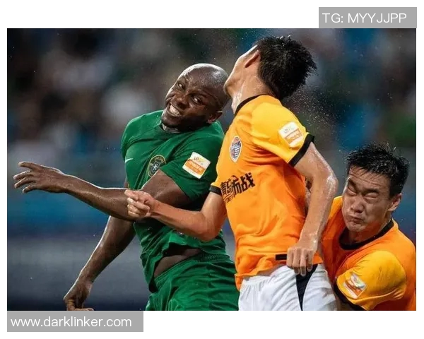 戈亚斯与沙佩展开激烈对决谁能在这场比赛中笑到最后