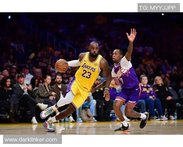 湖人对阵太阳精彩比赛视频回顾与精彩瞬间分析