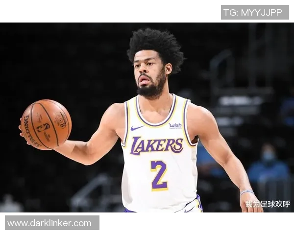 爵士与湖人对决战术解析及关键球员表现分析 爵士与湖人对决战术解析及关键球员表现分析