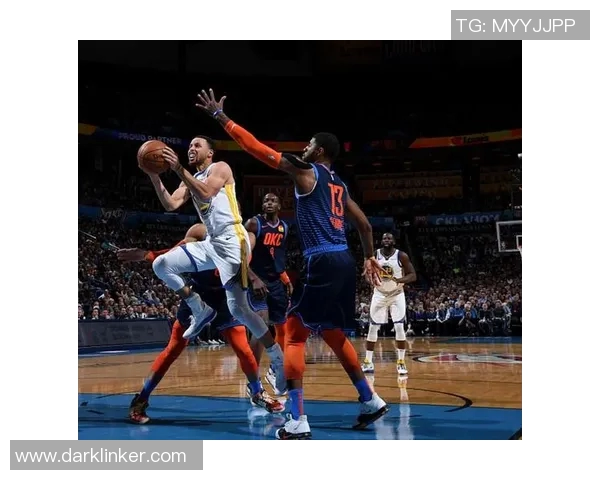 红星队与布雷斯特队激战正酣谁能在这场较量中笑到最后