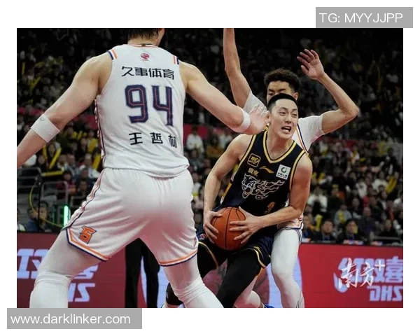 第5轮激战山东队迎战广东队争夺季后赛关键胜利 第5轮激战山东队迎战广东队争夺季后赛关键胜利