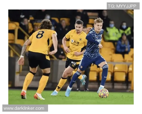 英超狼队迎战都灵球队激情对决展现足球魅力与实力较量