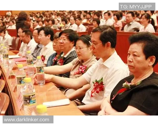 钟诚：在新时代背景下探讨青年成长与社会责任的双重挑战与机遇