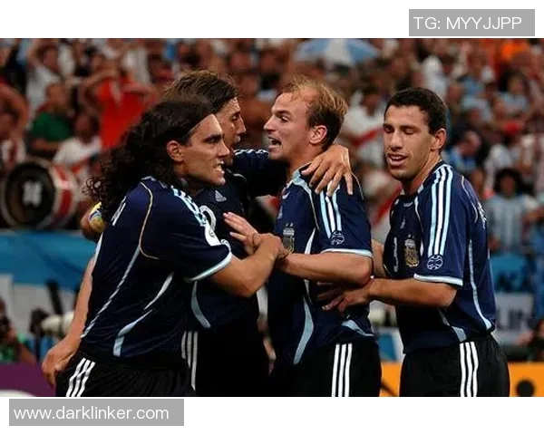 阿根廷与塞黑激战在即球迷期待精彩对决与历史交锋