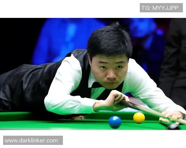 重庆足球队逆袭之路冠军赛特别报道展现拼搏精神与团队力量