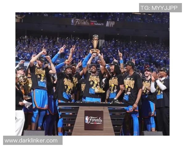 骑士与雷霆的精彩对决NBA直播带你领略篮球魅力与激情碰撞 骑士与雷霆的精彩对决NBA直播带你领略篮球魅力与激情碰撞