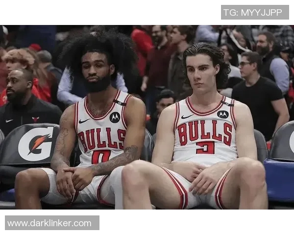 魔术队与公牛激战正酣球迷期待精彩对决与绝妙瞬间