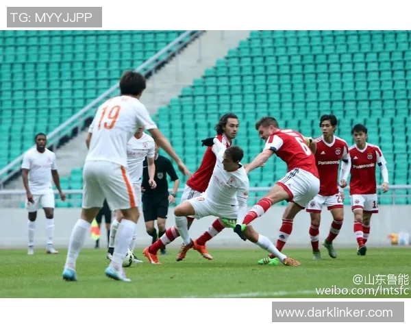 鲁能对阵香港南华精彩视频回顾与比赛亮点分析 鲁能对阵香港南华精彩视频回顾与比赛亮点分析