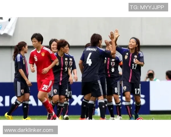 2015东亚杯女足精彩对决中国队迎战日本队的激烈较量与战术分析 2015东亚杯女足精彩对决中国队迎战日本队的激烈较量与战术分析