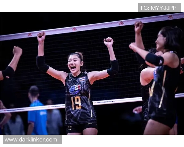 世界女排联赛精彩对决泰国女排挑战强敌塞尔维亚队