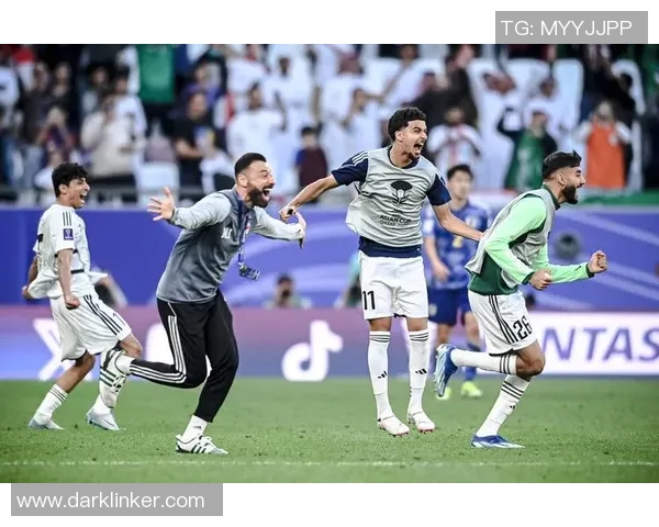 中国足球迎战伊拉克队全力争胜期待精彩对决与历史交锋