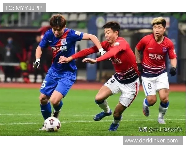 冈山绿雉迎战福冈球队全力争胜展现实力与激情